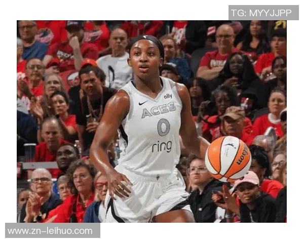 茂茂发力杰基杨错失关键上篮WNBA半决赛抢五战进入激烈加时赛