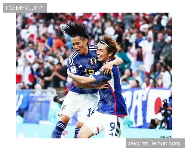 日本队惊险逆转伊东纯也助攻上田绮世补时绝平精彩瞬间