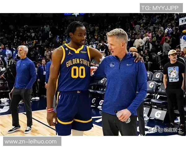 库里称赞库明加勇挑东契奇防守重任表现出色令人印象深刻