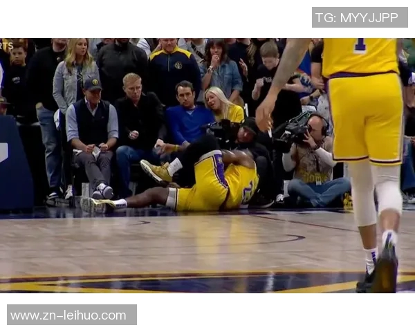 里夫斯谈轮换不足的挑战强调全队拼尽全力应对困难局面 里夫斯谈轮换不足的挑战强调全队拼尽全力应对困难局面