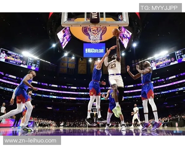 东契奇赞詹姆斯独特视角称其为团队带来巨大帮助